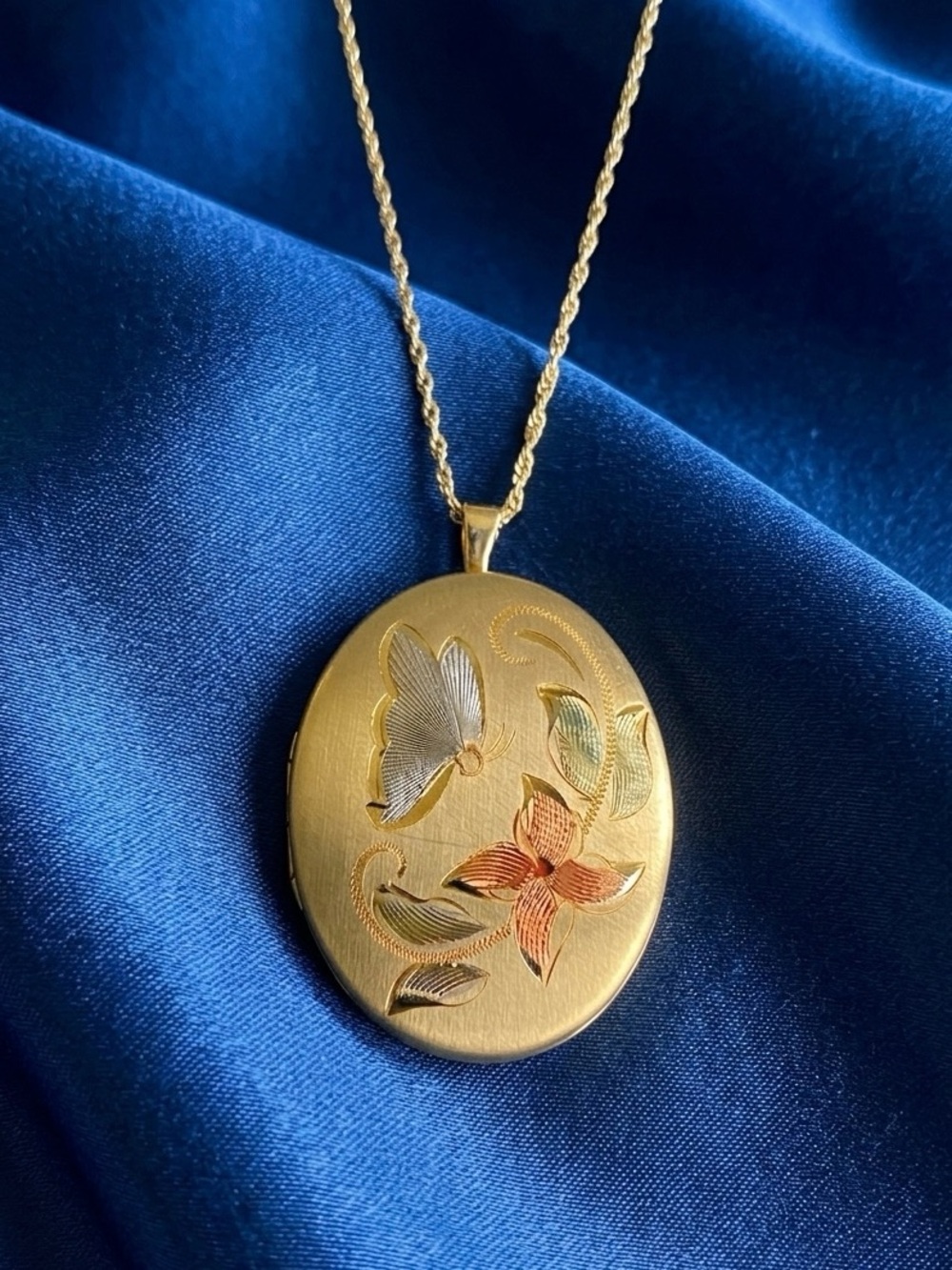 VTG 14k GF Butterfly Floral Locket Pendant Necklace Tri-Colored 1960s EXCELLENT